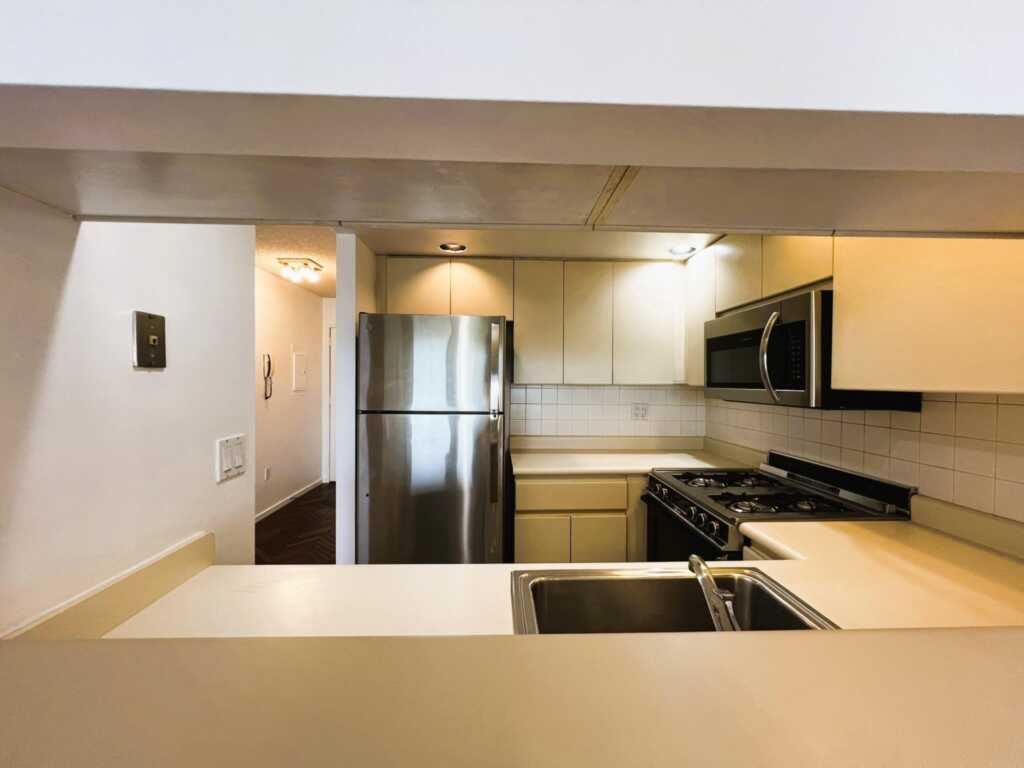 10 Stewart Place, Unit #5CE, White Plains, NY 10603 - Photo 22 of 37