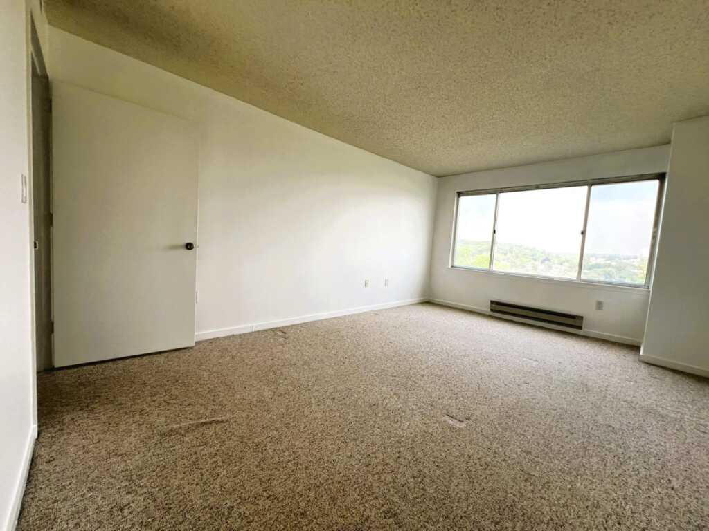 10 Stewart Place, Unit #5CE, White Plains, NY 10603 - Photo 24 of 37