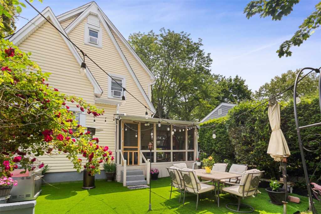 50 Askins Place, New Rochelle, NY 10801 - Photo 32 of 41