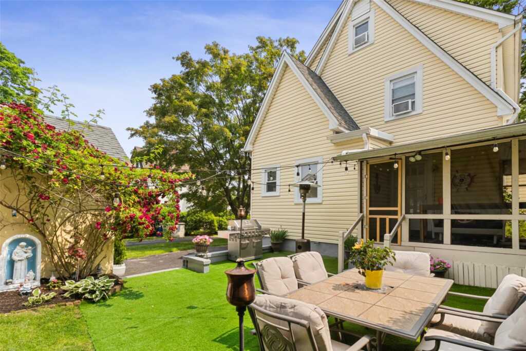 50 Askins Place, New Rochelle, NY 10801 - Photo 33 of 41