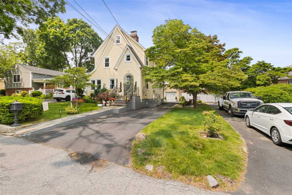 50 Askins Place, New Rochelle, NY 10801 - Photo 41 of 41