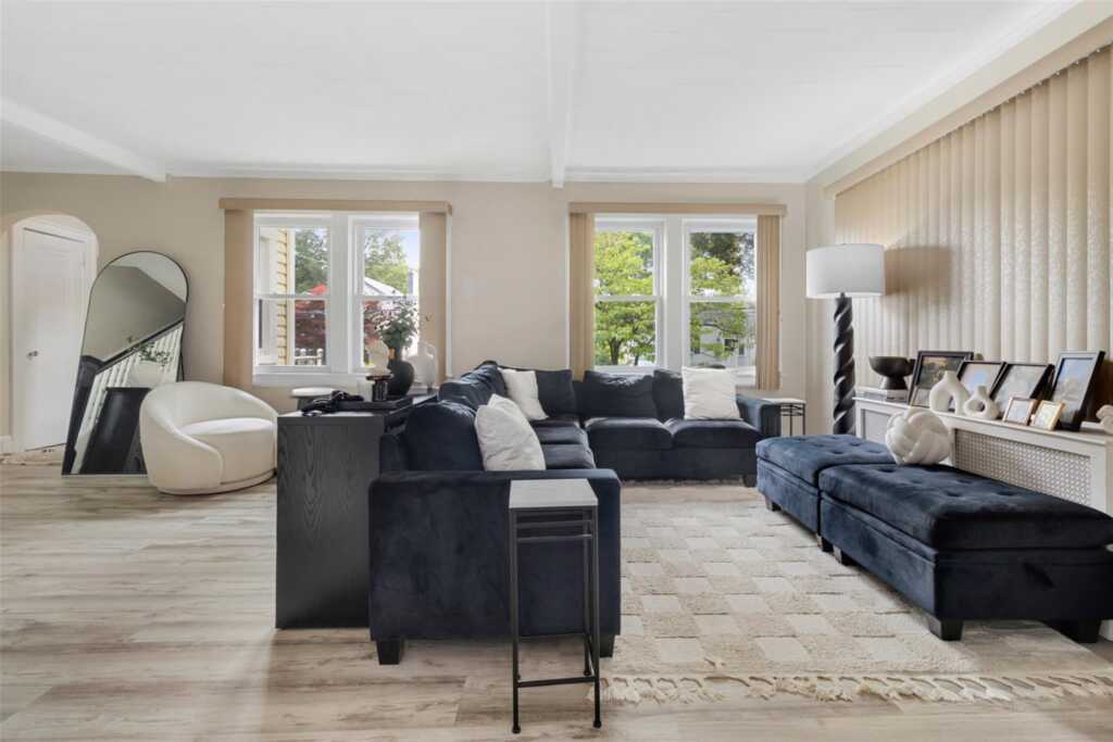 50 Askins Place, New Rochelle, NY 10801 - Photo 7 of 41