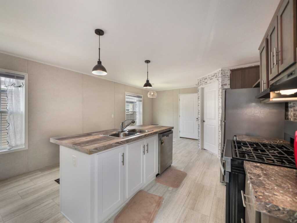 13 Windward Wy, Stony Point, NY 10980 - Photo 16 of 30