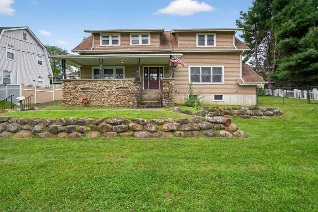 99 Liberty Drive, Stony Point, NY 10980
