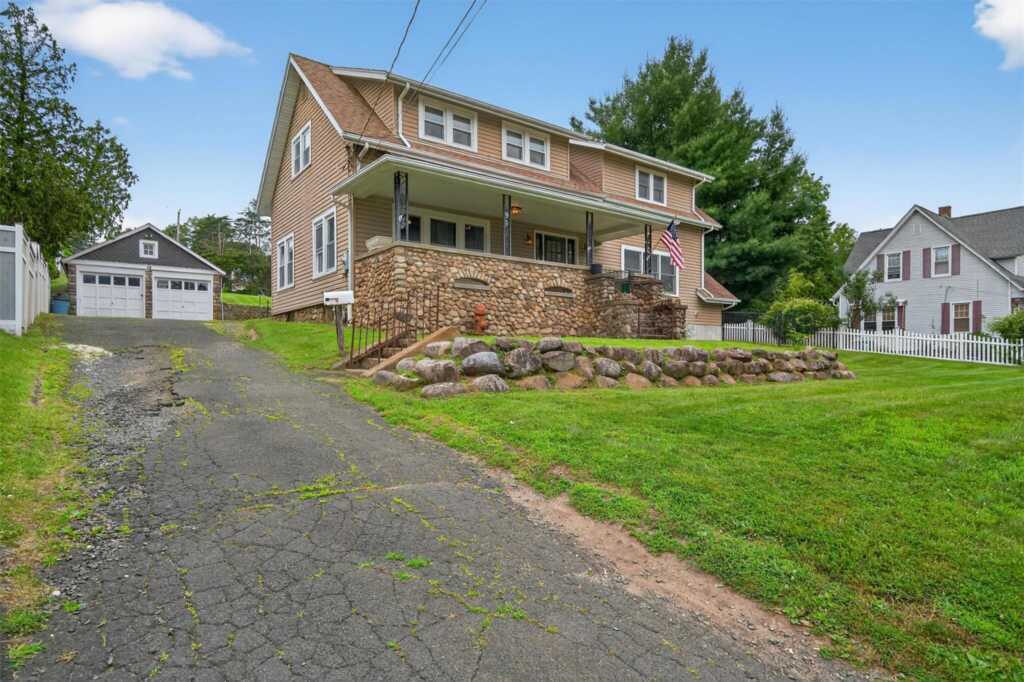 99 Liberty Drive, Stony Point, NY 10980 - Photo 3 of 36