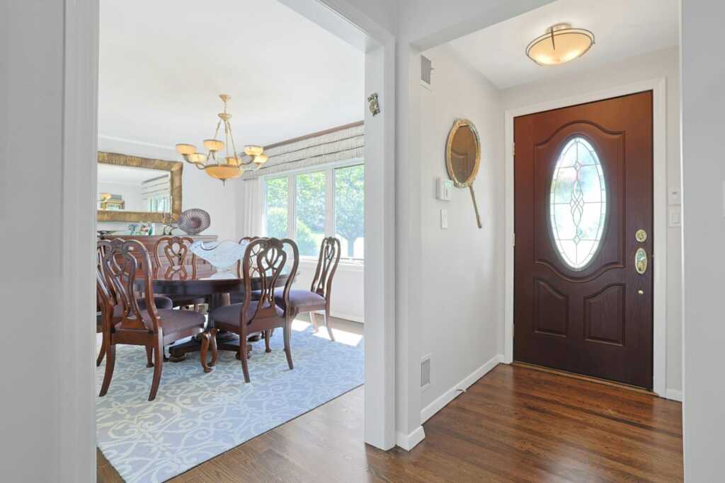 93 Hillandale Drive, New Rochelle, NY 10804 - Photo 2 of 42