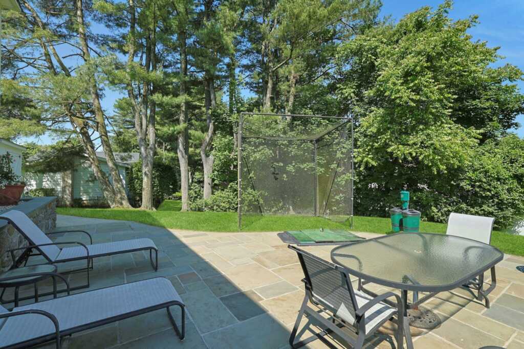 93 Hillandale Drive, New Rochelle, NY 10804 - Photo 30 of 42