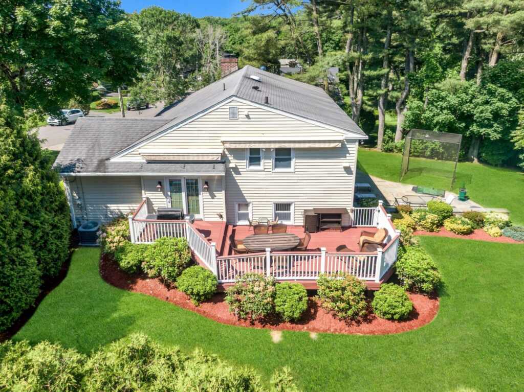 93 Hillandale Drive, New Rochelle, NY 10804 - Photo 40 of 42