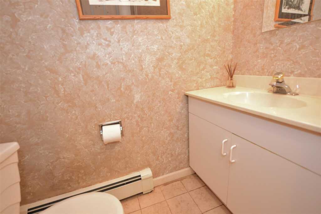 7 Avon Lane, New City, NY 10956 - Photo 11 of 25