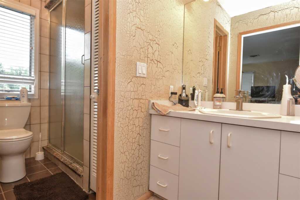7 Avon Lane, New City, NY 10956 - Photo 13 of 25