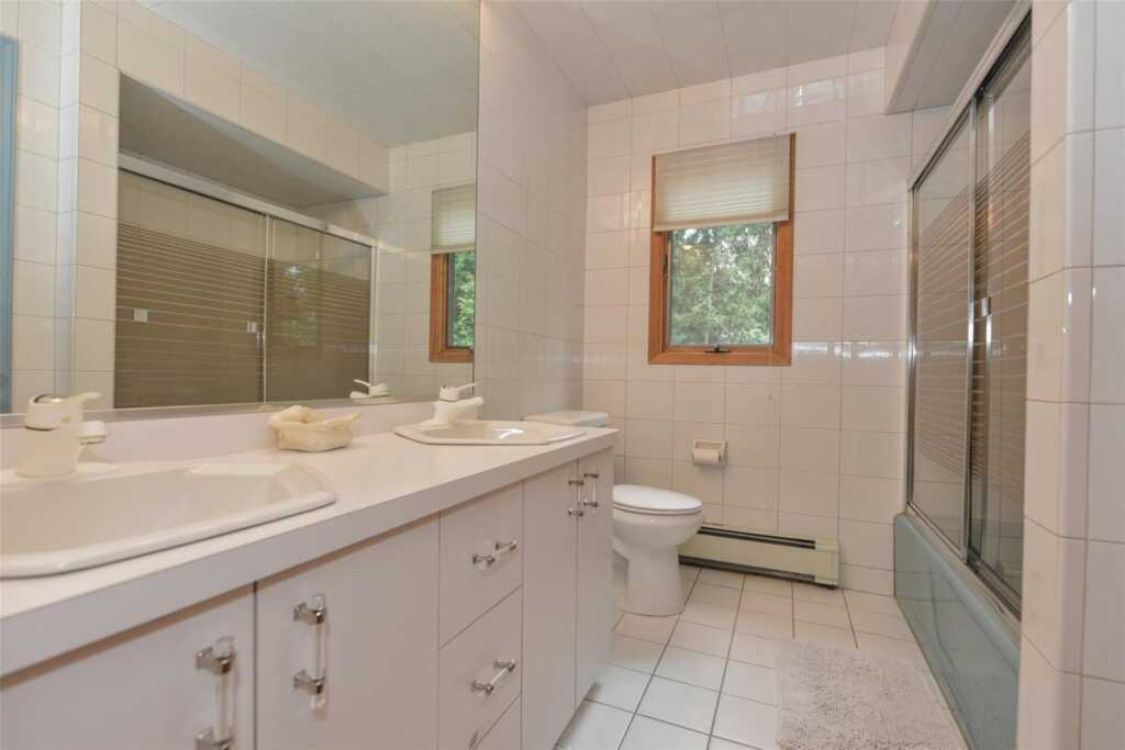 7 Avon Lane, New City, NY 10956 - Photo 17 of 25