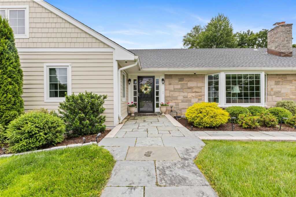 56 Morris Lane, New Rochelle, NY 10583