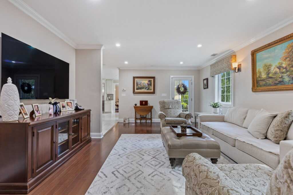 56 Morris Lane, New Rochelle, NY 10583 - Photo 12 of 37
