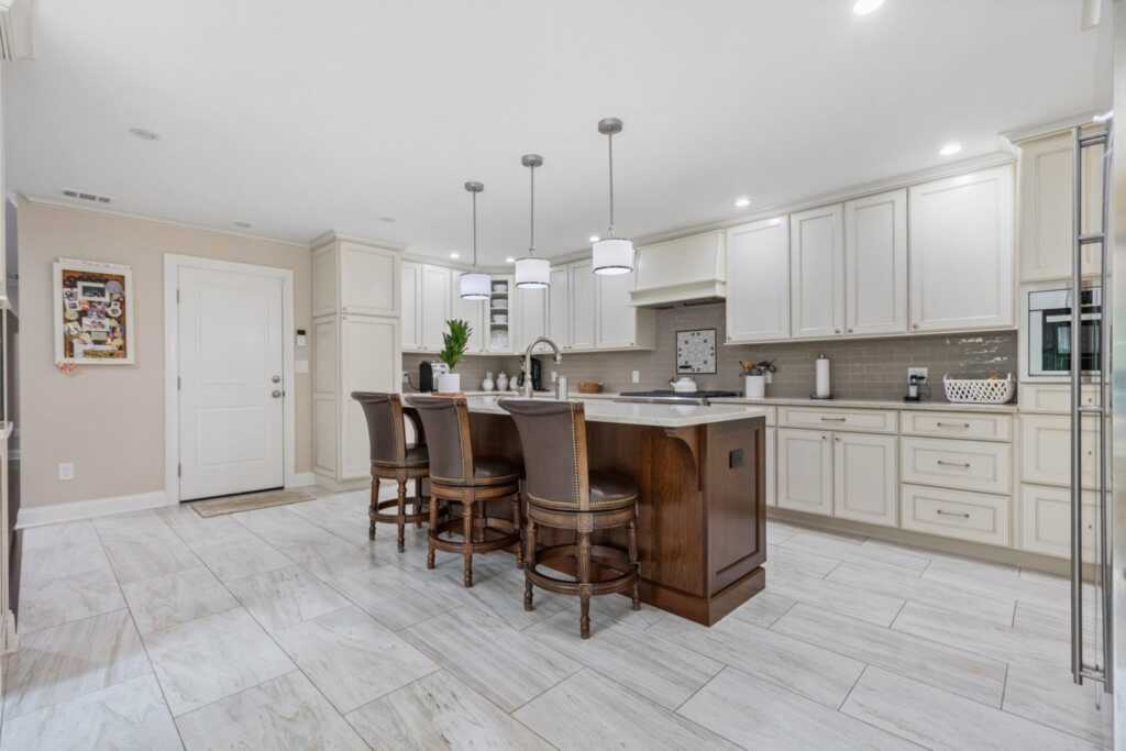 56 Morris Lane, New Rochelle, NY 10583 - Photo 8 of 37