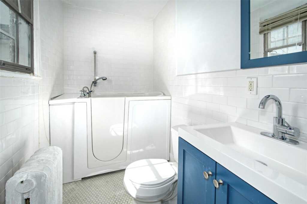 2 Byworth Road, New Rochelle, NY 10804 - Photo 28 of 32