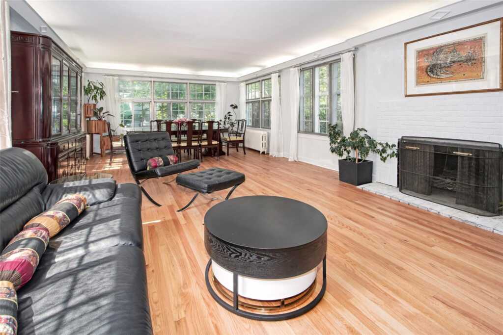 2 Byworth Road, New Rochelle, NY 10804 - Photo 8 of 32