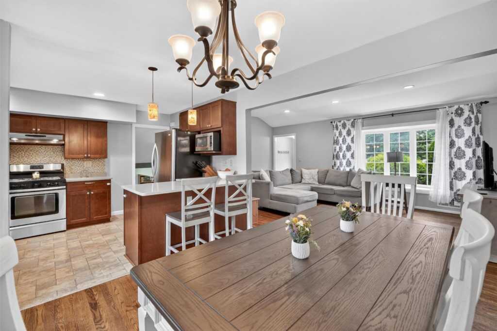 117 Nauraushaun Road, Pearl River, NY 10965 - Photo 11 of 42
