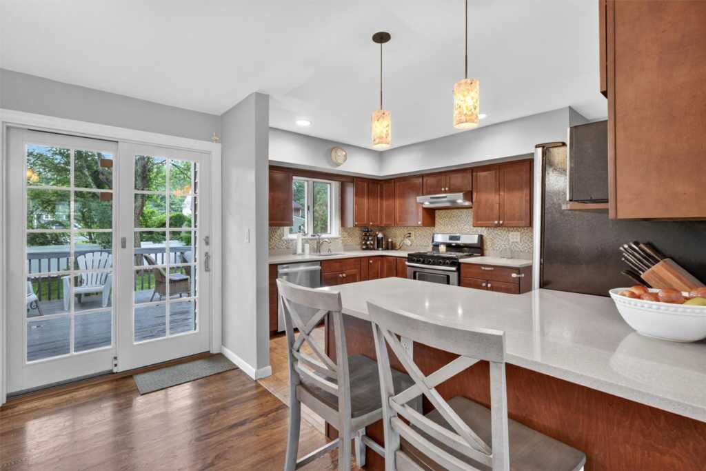 117 Nauraushaun Road, Pearl River, NY 10965 - Photo 13 of 42