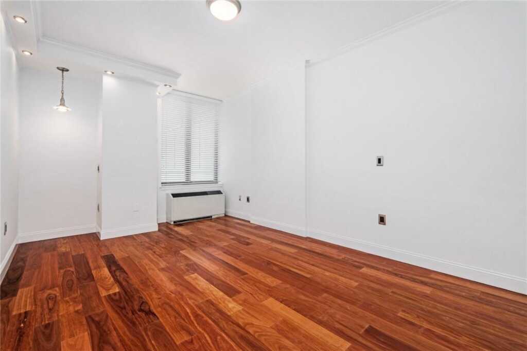 10 City Place, Unit #2D, White Plains, NY 10601 - Photo 11 of 30