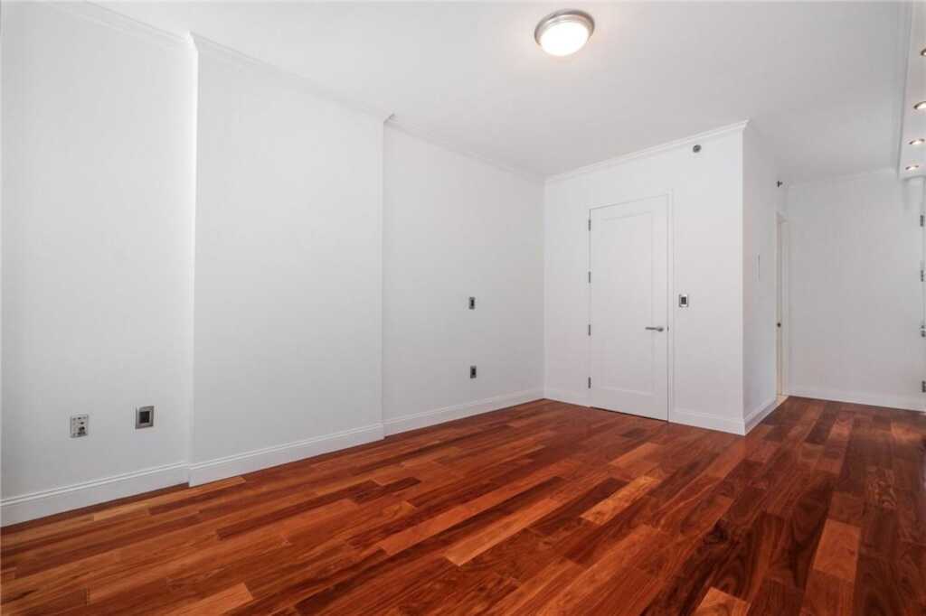 10 City Place, Unit #2D, White Plains, NY 10601 - Photo 12 of 30