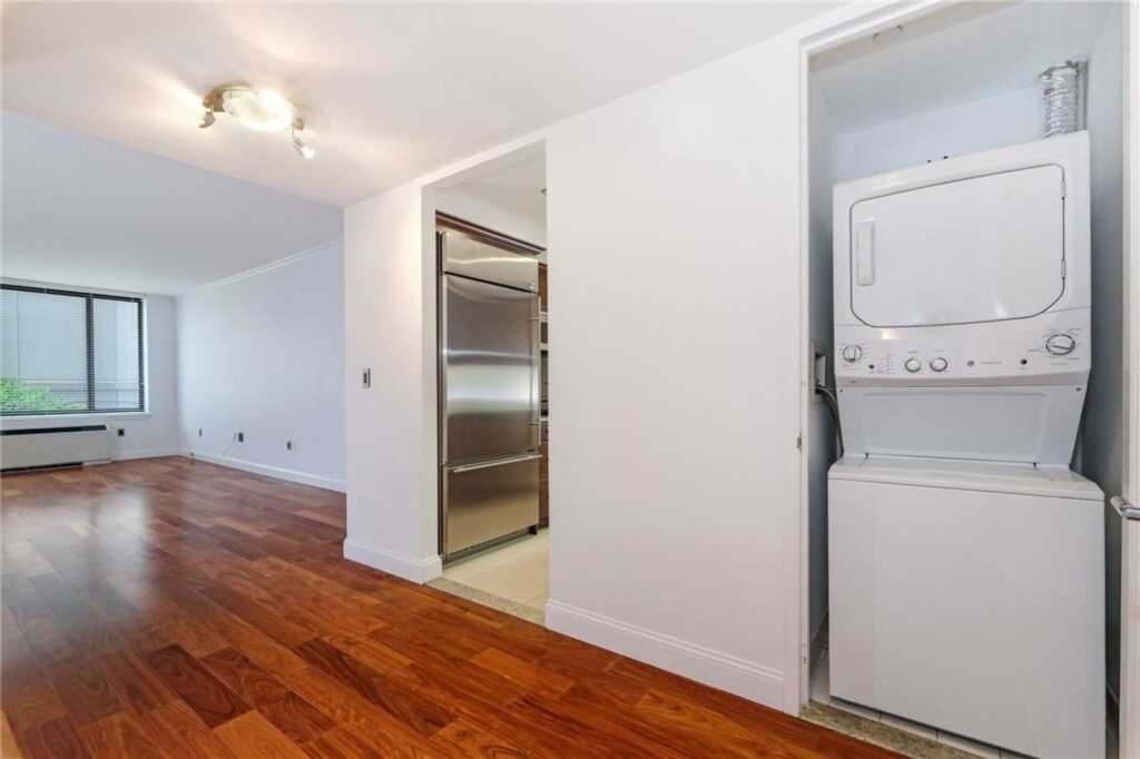 10 City Place, Unit #2D, White Plains, NY 10601 - Photo 8 of 30