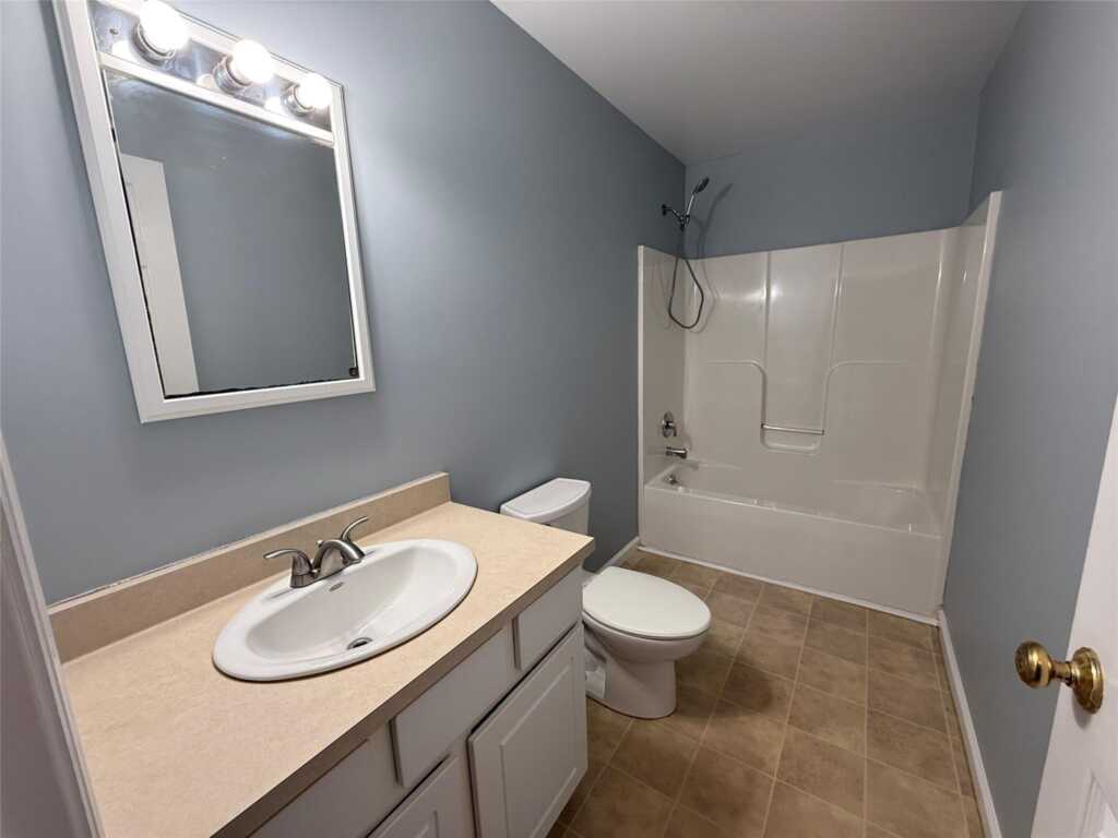 33 Main Street, Unit #2F, Nyack, NY 10960 - Photo 10 of 27