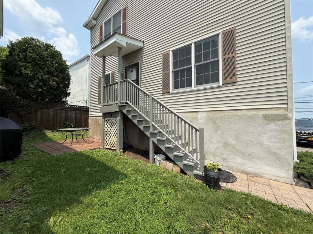 33 Main Street, Unit #2F, Nyack, NY 10960 - Photo 2 of 27