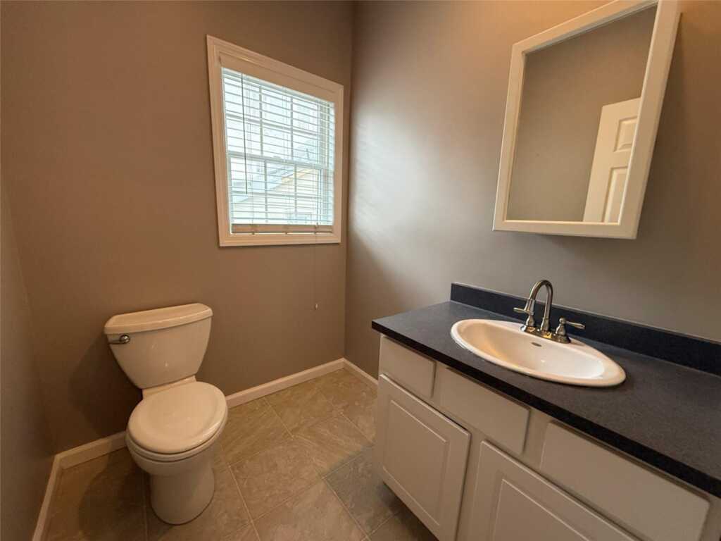 33 Main Street, Unit #2F, Nyack, NY 10960 - Photo 22 of 27