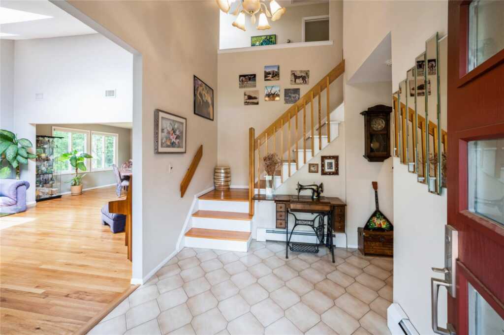 4 Crum Creek Road, New City, NY 10956 - Photo 4 of 33