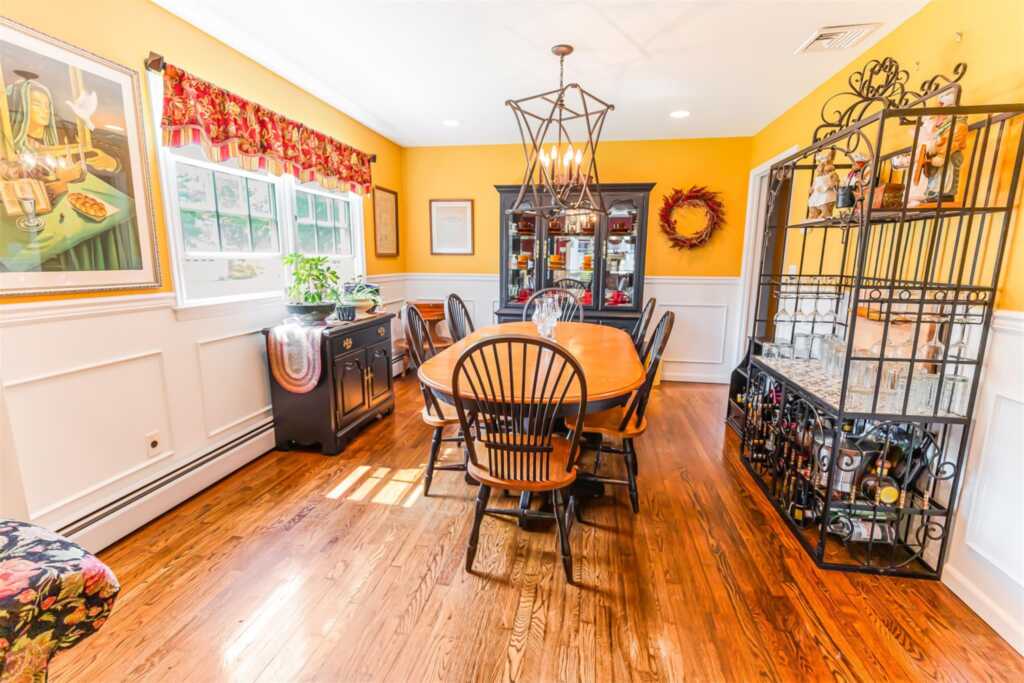 19 Little Brook Lane, New City, NY 10956 - Photo 6 of 22