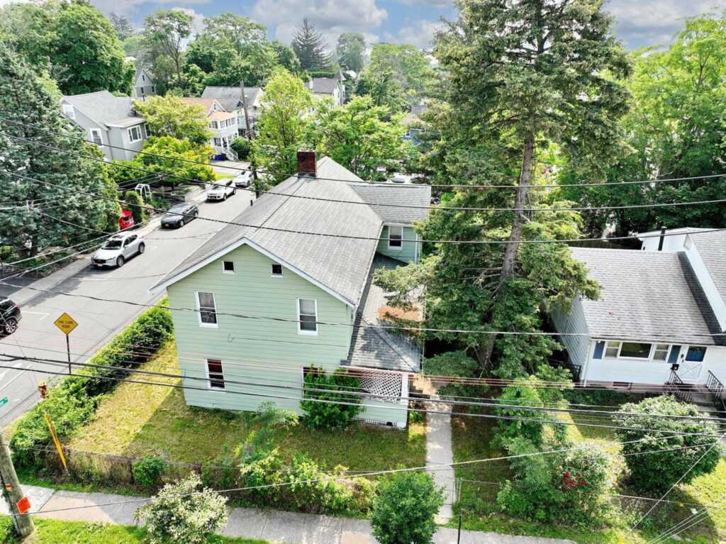 23 Midland Avenue, Nyack, NY 10960 - Photo 3 of 27