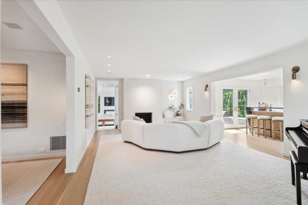 35 Halsted Place, Rye, NY 10580 - Photo 10 of 41