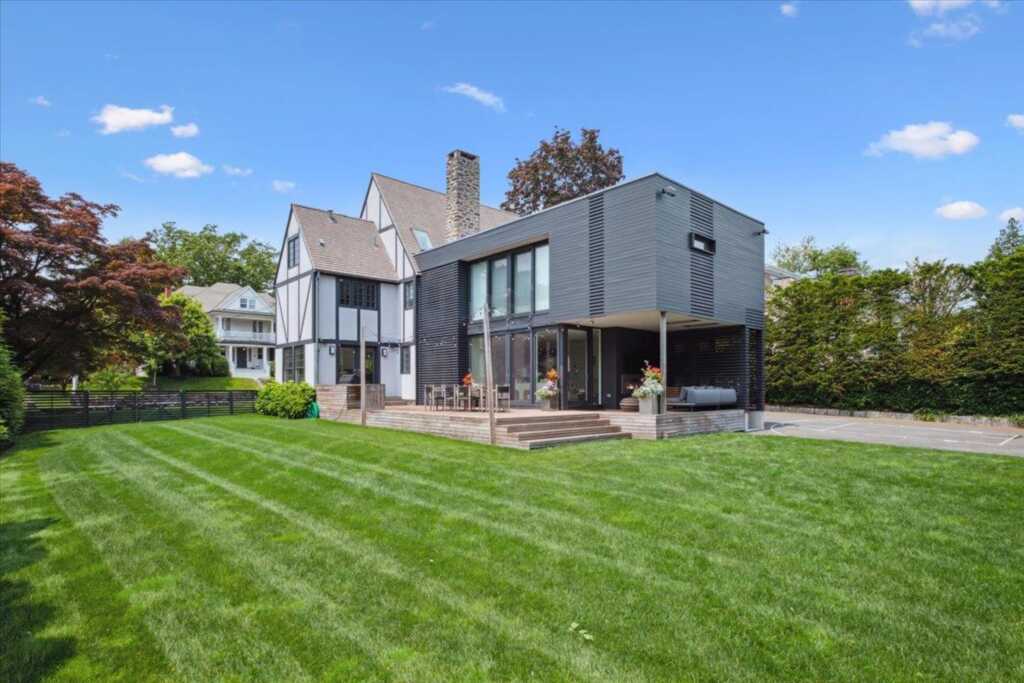 35 Halsted Place, Rye, NY 10580 - Photo 35 of 41