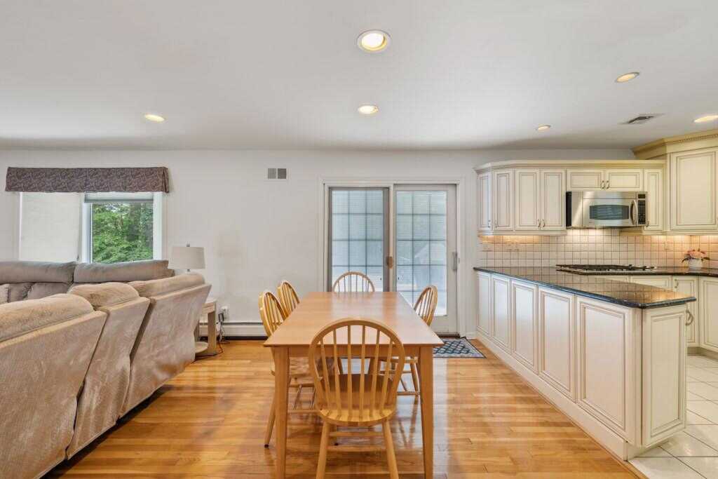 15 Dunmore Road, New City, NY 10956 - Photo 14 of 42