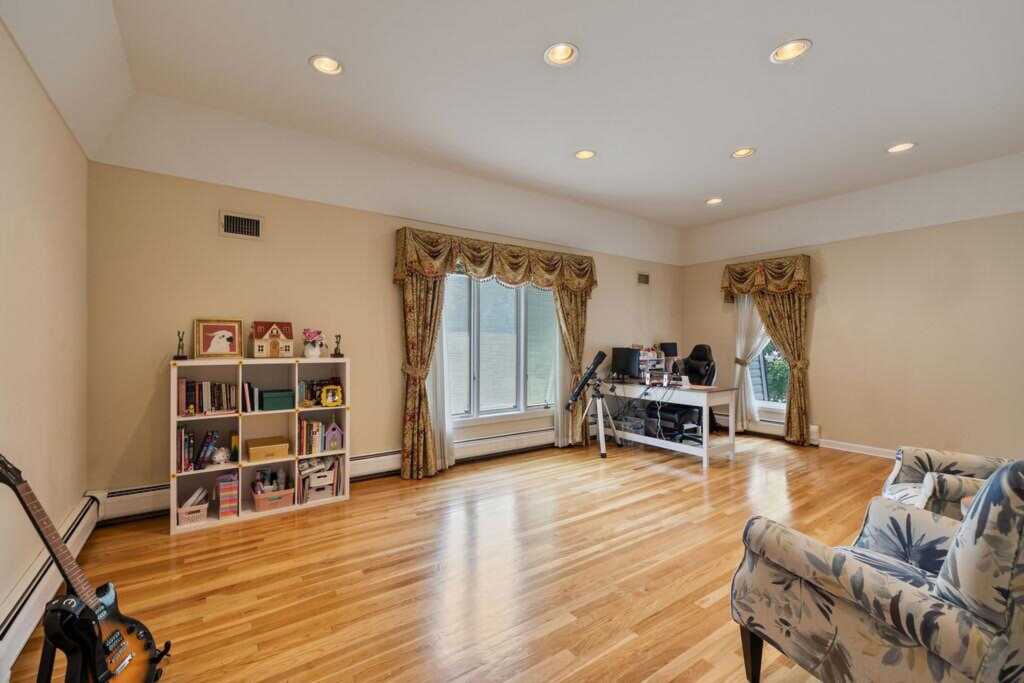15 Dunmore Road, New City, NY 10956 - Photo 20 of 42