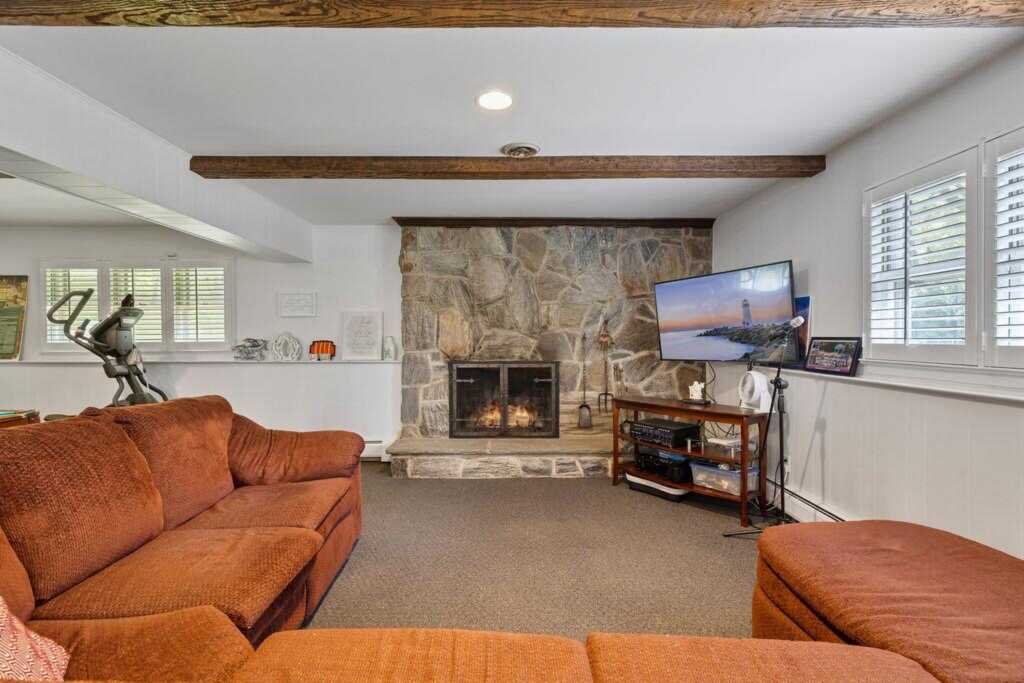 15 Dunmore Road, New City, NY 10956 - Photo 36 of 42