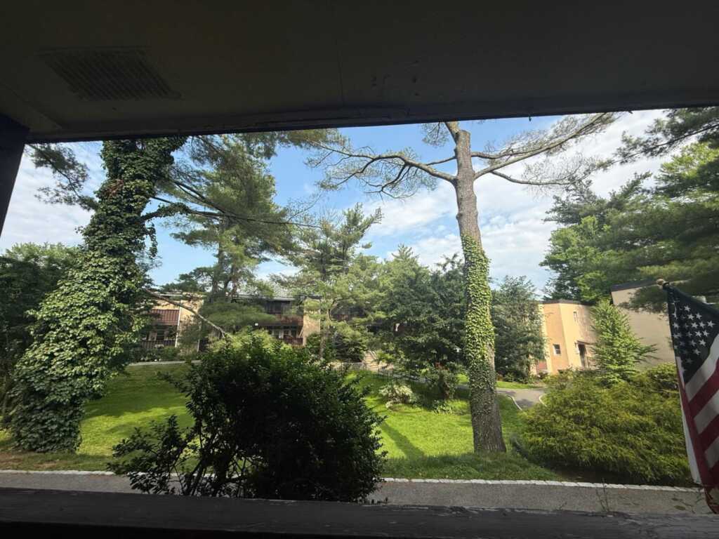 103 Wiltshire Road, Unit #D4, New Rochelle, NY 10583 - Photo 21 of 24
