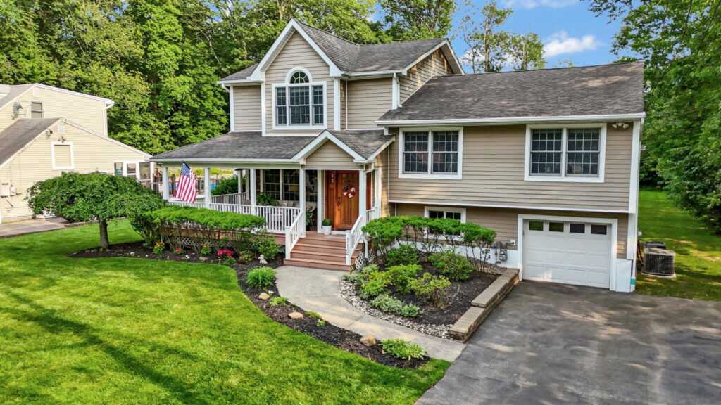 112 George Avenue, Pearl River, NY 10965 - Photo 3 of 31