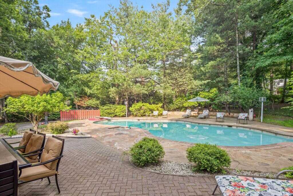 17 Dunmore Road, New City, NY 10956 - Photo 9 of 42