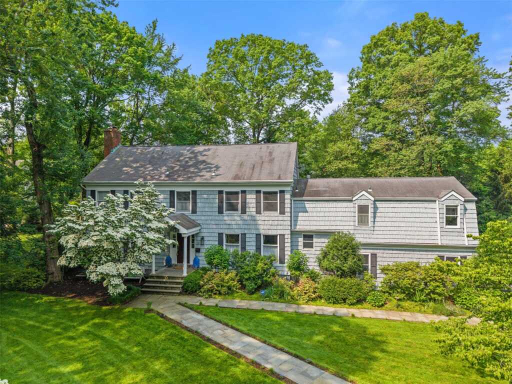 12 Walden Lane, Rye, NY 10580 - Photo 2 of 37