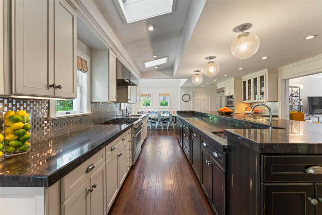 12 Walden Lane, Rye, NY 10580 - Photo 7 of 37