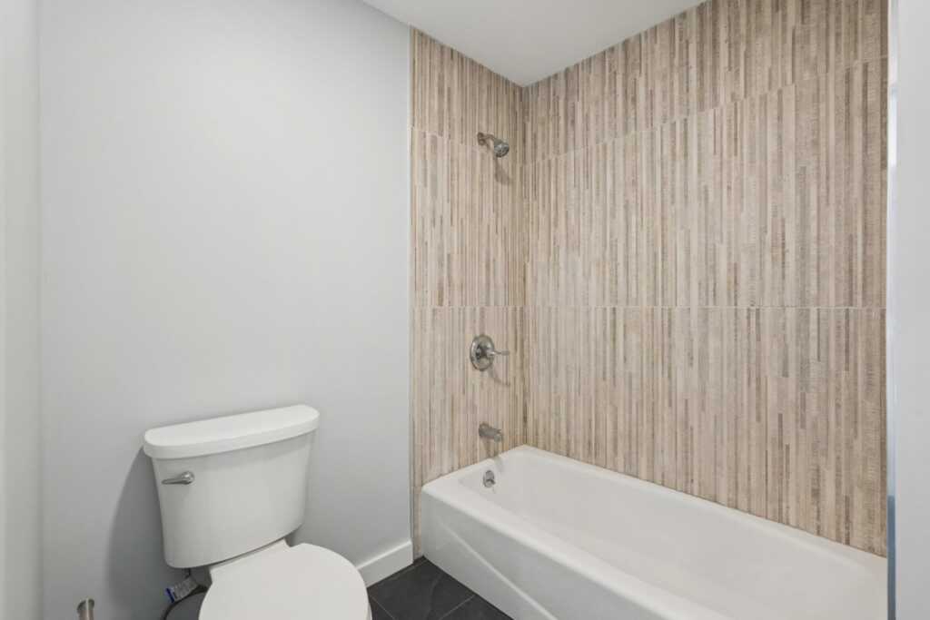 10 De Clark Place, Nanuet, NY 10954 - Photo 18 of 34