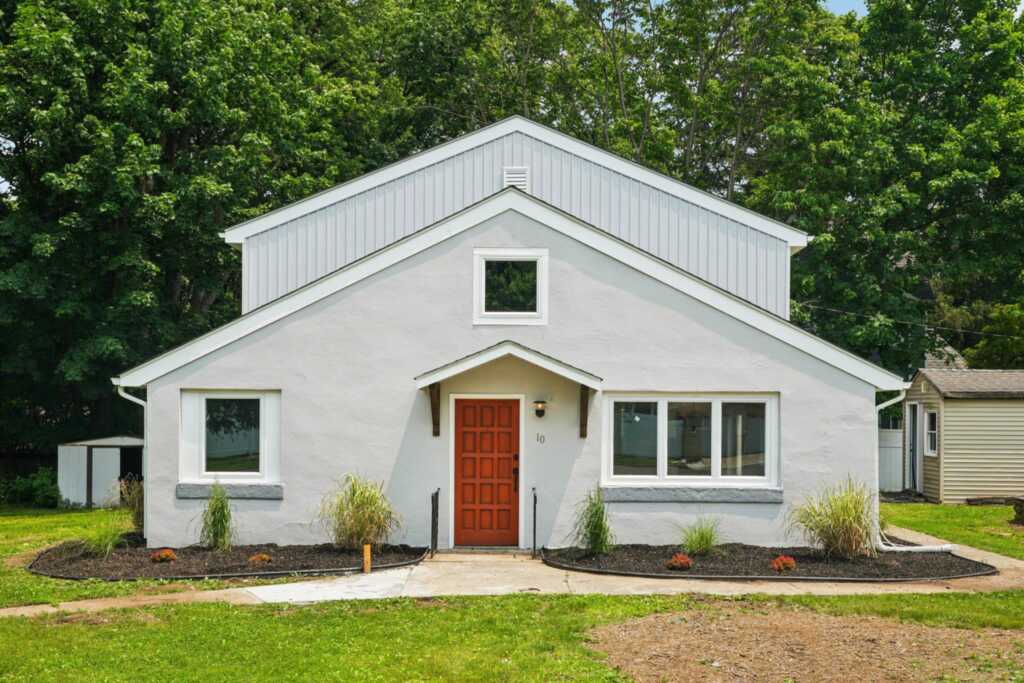 10 De Clark Place, Nanuet, NY 10954 - Photo 2 of 34