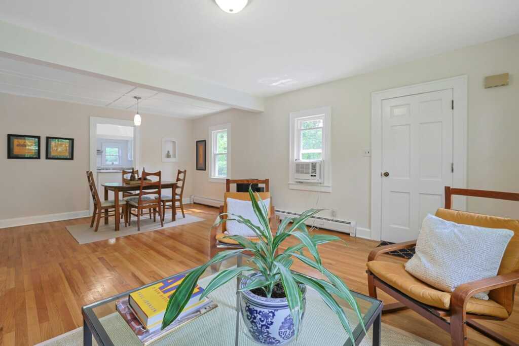 20 Johnsons Lane, New City, NY 10956 - Photo 3 of 26