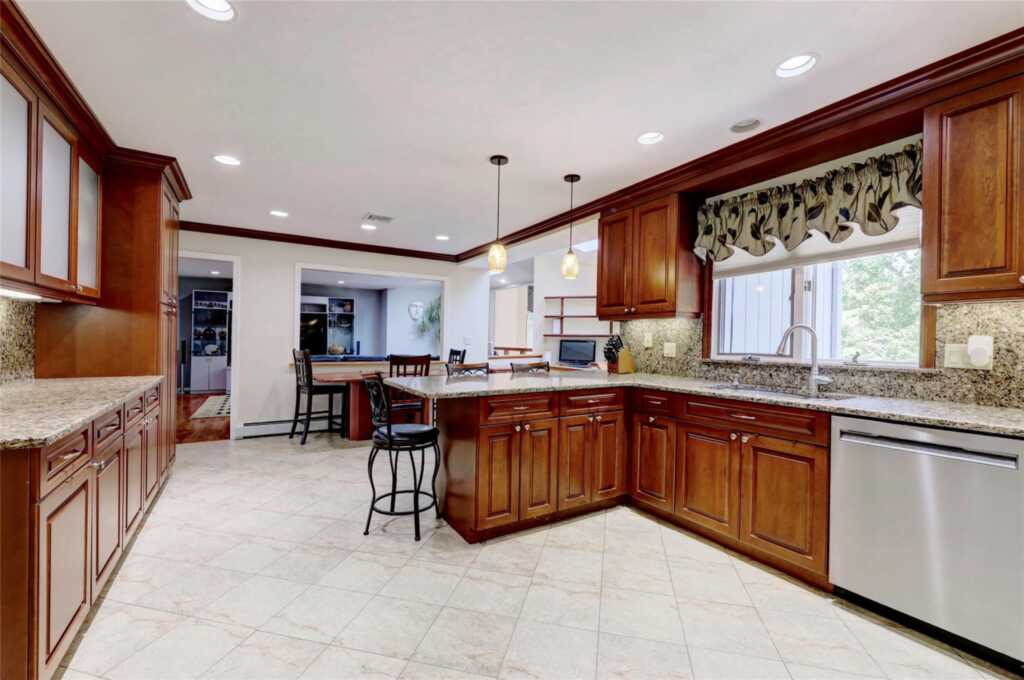 48 Snowdrop Drive, New City, NY 10956 - Photo 4 of 48