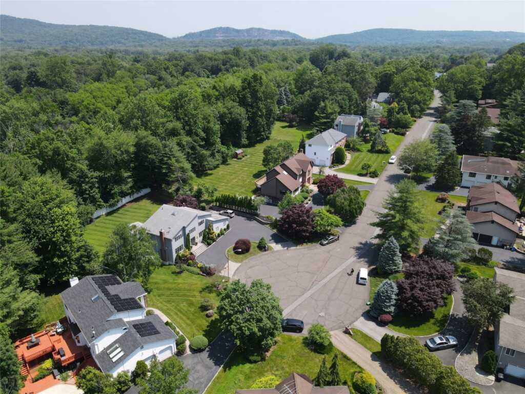 48 Snowdrop Drive, New City, NY 10956 - Photo 40 of 48