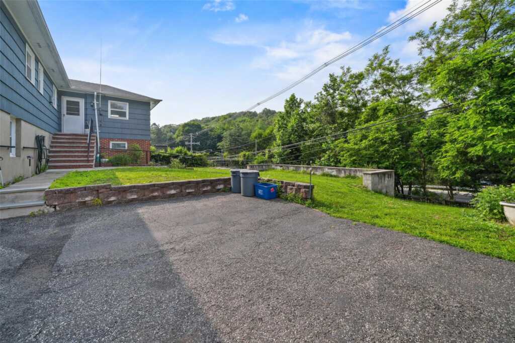 16 Bender Court, Stony Point, NY 10980 - Photo 5 of 6