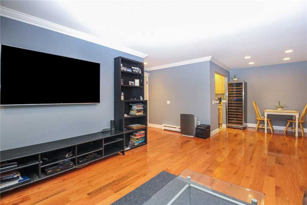 26 Hillside Terrace, Unit ##H, White Plains, NY 10601 - Photo 10 of 29