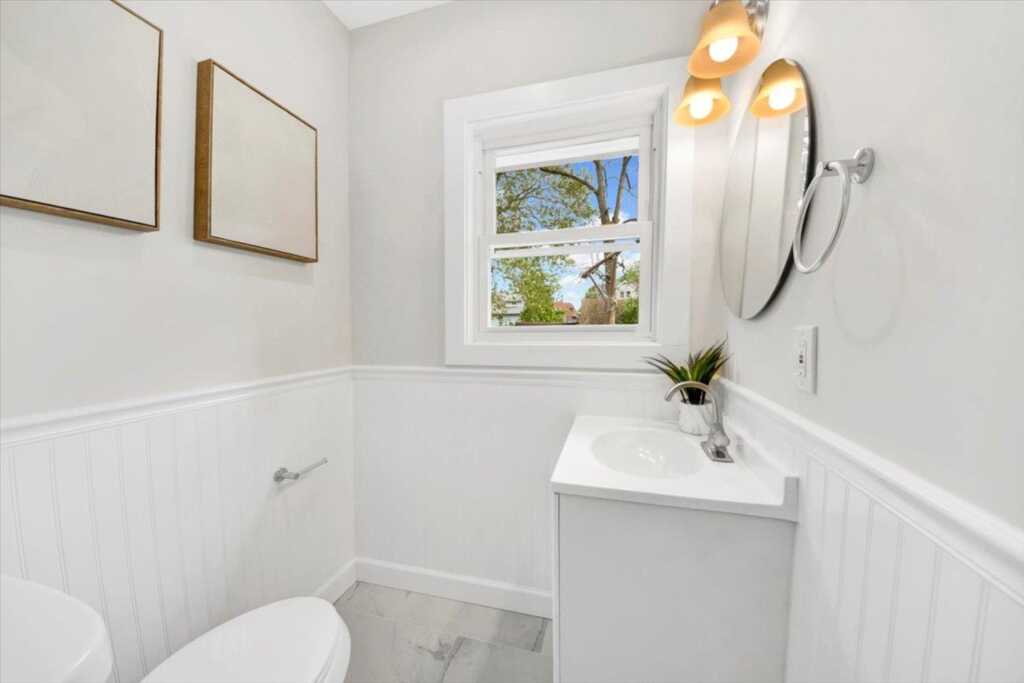 128 Mayflower Avenue, New Rochelle, NY 10801 - Photo 14 of 32