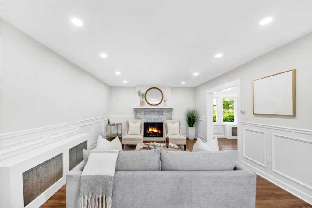 128 Mayflower Avenue, New Rochelle, NY 10801 - Photo 3 of 32